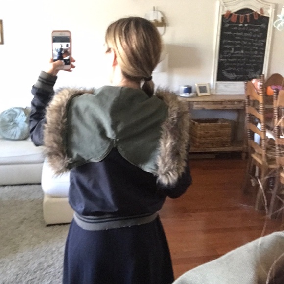 Fur trim hood reversible stussy bomber jacket - Picture 6 of 7